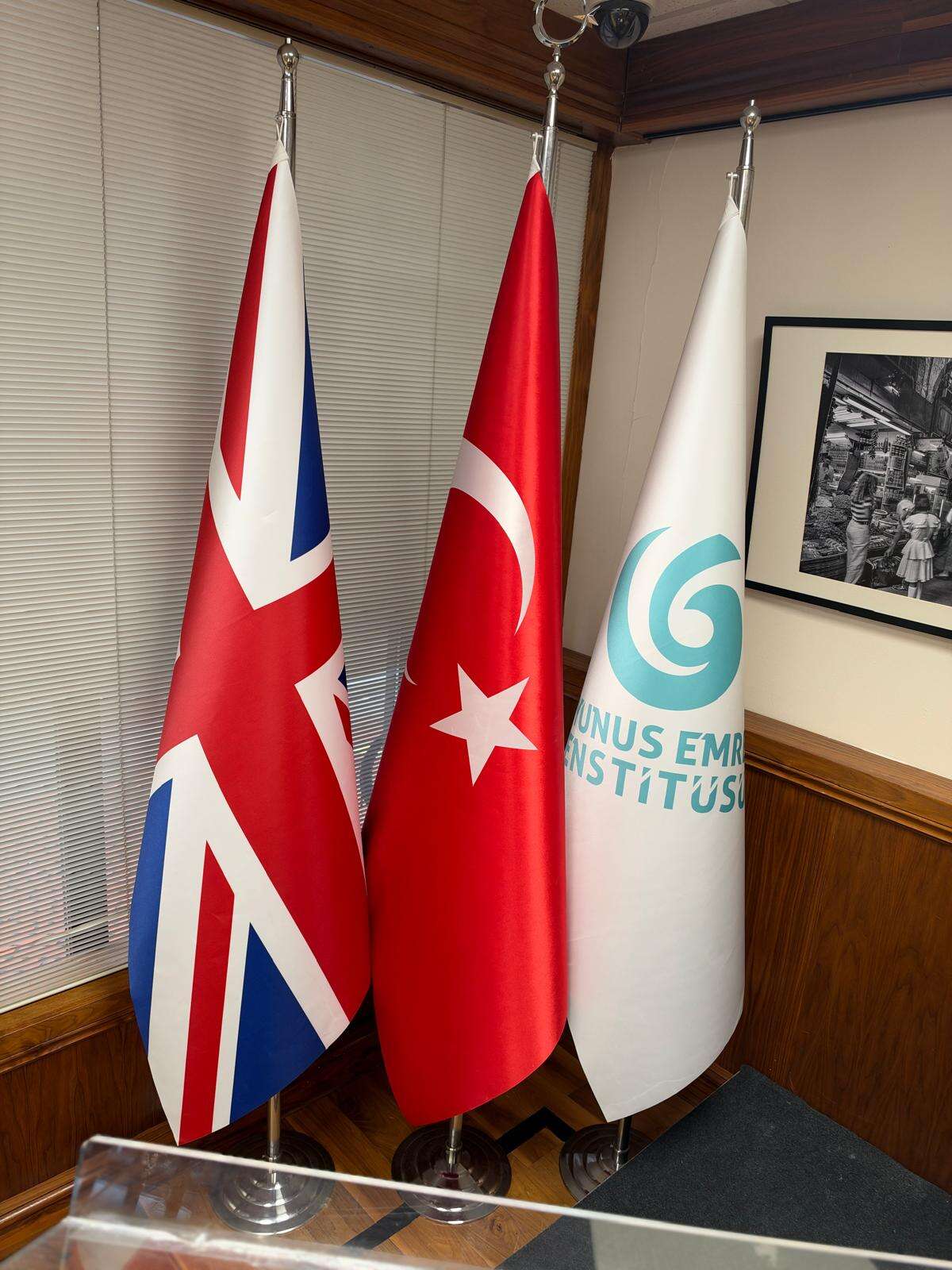 KGK Sergisi Yunus Emre Londra Merkezinde Açıldı 5